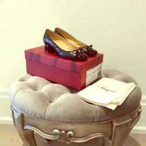 Salvatore Ferragamo Nero Nappa Calf quilted pumps